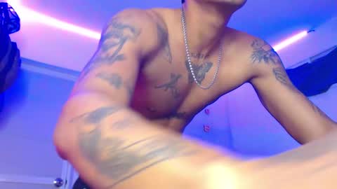 Snapshot of slim_master12 chatting on February 28, 12:10 am slim_master12 online show from February 28, 12:10 am