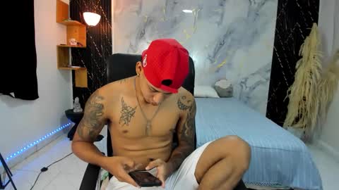 slim_master12 online show from April 27, 11:25 pm