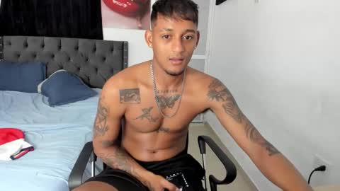 slim_master12 online show from April 29, 10:38 pm
