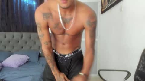 slim_master12 online show from May 19, 8:48 pm