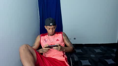Snapshot of slim_master12 chatting on July 23, 11:57 pm slim_master12 online show from July 23, 11:57 pm