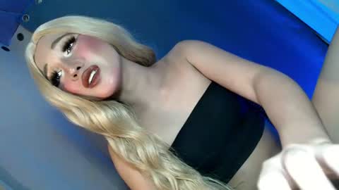 Snapshot of slim_nathalia chatting on July 2, 3:07 pm slim_nathalia online show from July 2, 3:07 pm