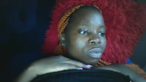 Snapshot of slim_petite_ebony chatting on June 3, 5:29 pm slim_petite_ebony online show from June 3, 5:29 pm
