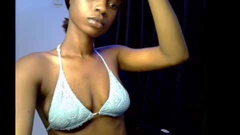 Snapshot of slim_petitqueen chatting on November 5, 9:59 pm Alice online show from November 5, 9:59 pm