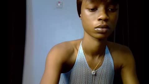 Snapshot of slim_petitqueen chatting on November 11, 8:47 am Alice online show from November 11, 8:47 am