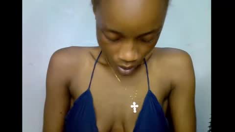 Snapshot of slim_petitqueen chatting on December 20, 8:05 pm Alice online show from December 20, 8:05 pm