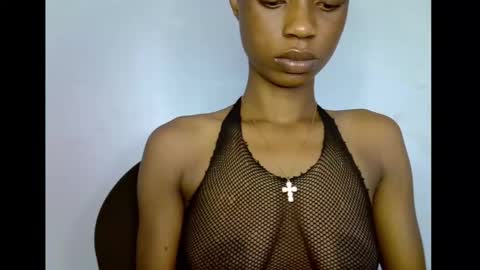 Snapshot of slim_petitqueen chatting on December 22, 8:22 am Alice online show from December 22, 8:22 am