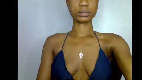 Snapshot of slim_petitqueen chatting on January 18, 9:24 am Alice online show from January 18, 9:24 am
