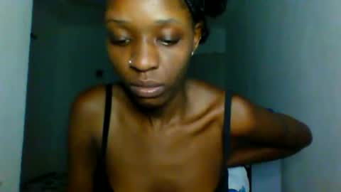 slimandthick1 online show from May 3, 7:09 pm