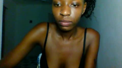 slimandthick1 online show from May 4, 6:37 pm