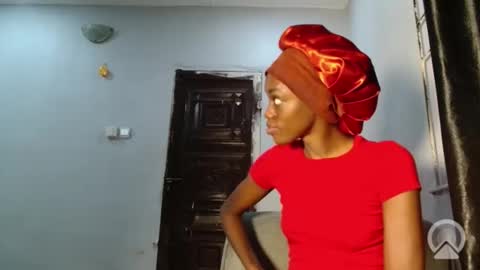 Snapshot of slimbaby16 chatting on November 26, 5:19 am Slim online show from November 26, 5:19 am