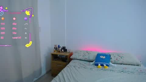 Snapshot of slimbaby69 chatting on May 13, 11:44 pm Ivi online show from May 13, 11:44 pm