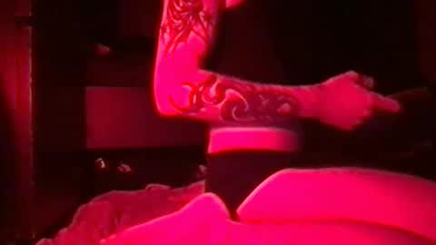 Snapshot of slimedge1243 chatting on November 23, 7:30 am slimedge1243 online show from November 23, 7:30 am