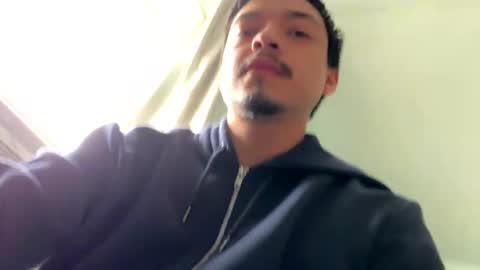 slimjayys online show from March 15, 4:24 pm