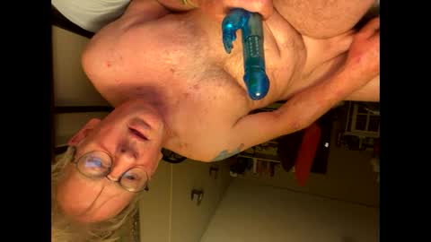 Snapshot of slimjim061560 chatting on May 21, 8:43 am slimjim061560 online show from May 21, 8:43 am