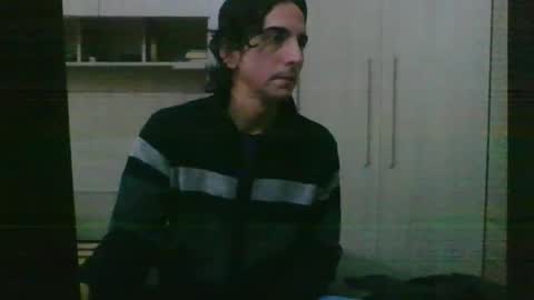 Snapshot of slimteaser089 chatting on December 21, 8:32 am SlimTeaser089 online show from December 21, 8:32 am