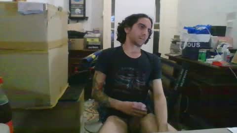 Snapshot of slimteaser089 chatting on April 1, 3:42 pm SlimTeaser089 online show from April 1, 3:42 pm