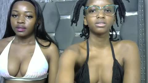 Snapshot of slimthicky_12 chatting on June 11, 9:13 pm slim online show from June 11, 9:13 pm