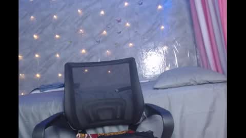 slimzyx online show from January 19, 5:05 am