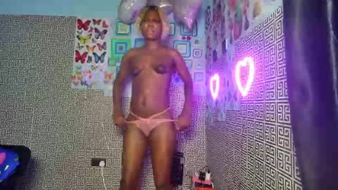 Snapshot of slimzyxdoll chatting on June 14, 2:24 am slimzyxdoll online show from June 14, 2:24 am