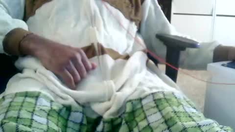 Snapshot of slipperyballs900 chatting on February 3, 3:59 am slipperyballs900 online show from February 3, 3:59 am