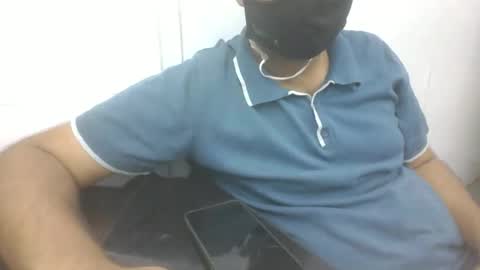 Snapshot of slothslav chatting on January 8, 9:42 am slothslav online show from January 8, 9:42 am