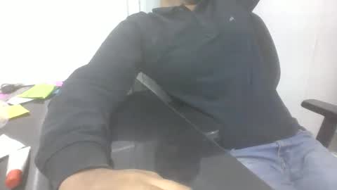 Snapshot of slothslav chatting on February 23, 10:39 am slothslav online show from February 23, 10:39 am