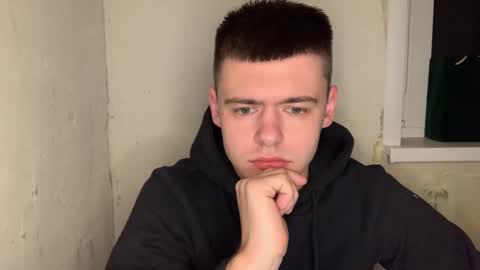 Snapshot of slowburner_ chatting on February 3, 8:36 pm Mike online show from February 3, 8:36 pm