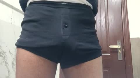 Snapshot of slowmooo_42069 chatting on January 5, 10:46 pm slowmooo_42069 online show from January 5, 10:46 pm