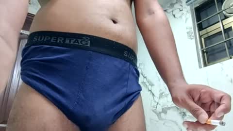 slowmooo_42069 online show from July 31, 8:41 pm