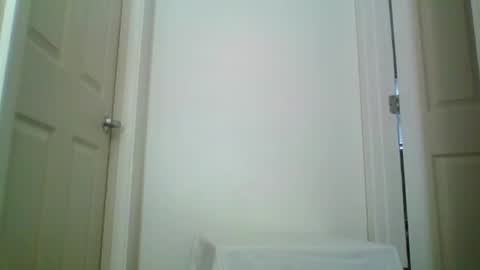 Snapshot of slowstroker84 chatting on November 20, 2:39 pm Slowstroker online show from November 20, 2:39 pm