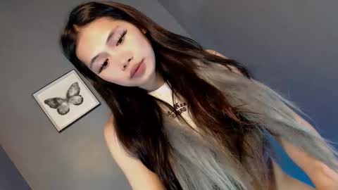 slut4attention online show from April 29, 7:01 am