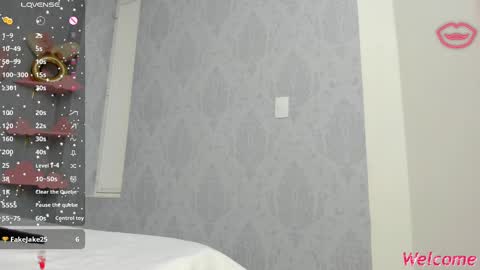 Snapshot of slut_milf4u chatting on March 4, 3:15 pm Paola online show from March 4, 3:15 pm