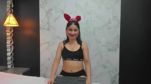 Snapshot of slut_milf4u chatting on October 3, 9:34 pm Paola online show from October 3, 9:34 pm