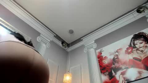 Snapshot of slut_milf4u chatting on November 15, 11:54 pm Paola online show from November 15, 11:54 pm