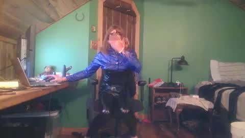 slutjennifertransxx online show from September 21, 2:35 am