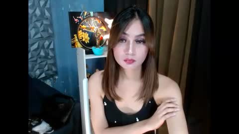 Snapshot of slutmistresscummer chatting on December 4, 8:23 am slutmistresscummer online show from December 4, 8:23 am