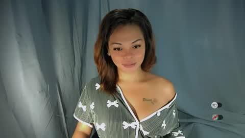 Snapshot of sluts_cum chatting on July 19, 10:02 pm louie and diana online show from July 19, 10:02 pm