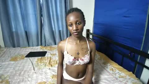 slutty_baddie online show from November 1, 7:54 am