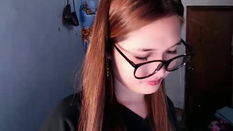 Snapshot of slutty_hannaxx chatting on May 29, 9:57 pm slutty_hannaxx online show from May 29, 9:57 pm