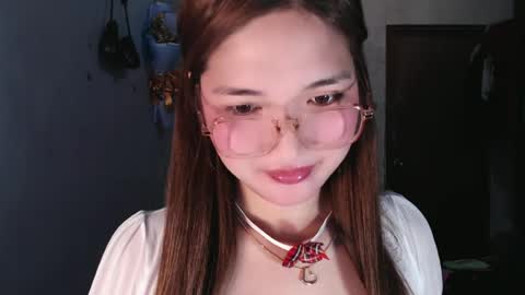 Snapshot of slutty_hannaxx chatting on June 13, 9:35 pm slutty_hannaxx online show from June 13, 9:35 pm