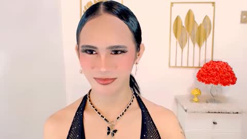 Snapshot of slutty_vanna chatting on March 4, 4:41 pm mia online show from March 4, 4:41 pm