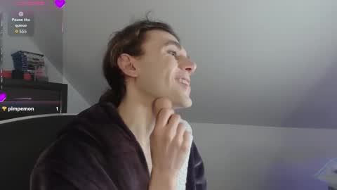 Natsu online show from December 1, 6:35 pm