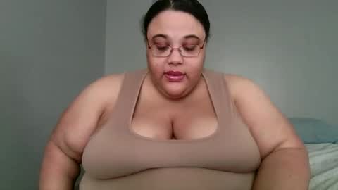 Snapshot of sluttyjess31 chatting on May 12, 2:14 pm Jessica online show from May 12, 2:14 pm