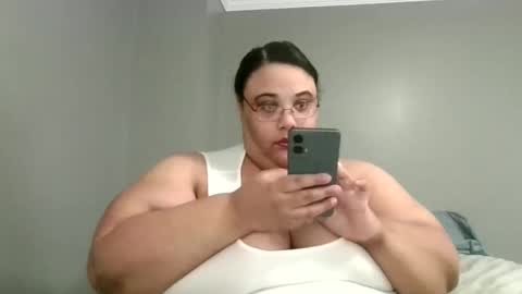 Snapshot of sluttyjess31 chatting on May 22, 2:12 pm Jessica online show from May 22, 2:12 pm