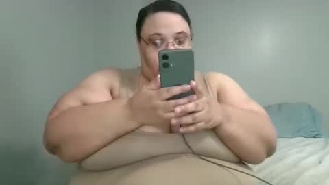 Snapshot of sluttyjess31 chatting on May 23, 2:10 pm Jessica online show from May 23, 2:10 pm