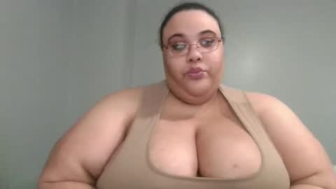 Snapshot of sluttyjess31 chatting on May 27, 2:03 pm Jessica online show from May 27, 2:03 pm