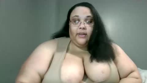 Snapshot of sluttyjess31 chatting on June 7, 12:37 am Jessica online show from June 7, 12:37 am