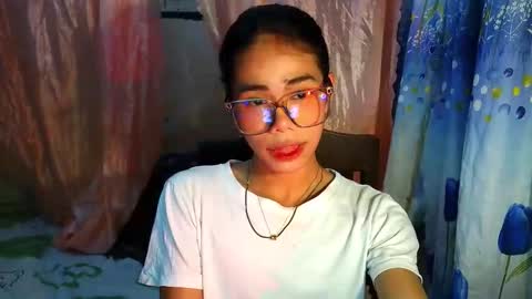 Snapshot of sluttypatotie chatting on April 1, 6:05 pm sluttypatotie online show from April 1, 6:05 pm