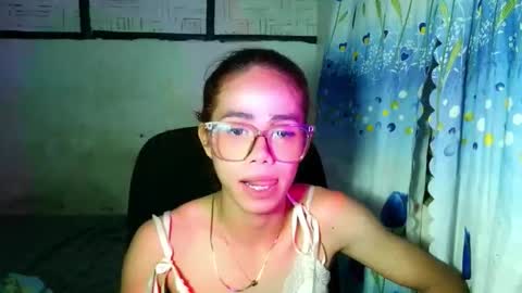 Snapshot of sluttypatotie chatting on May 3, 7:42 pm sluttypatotie online show from May 3, 7:42 pm